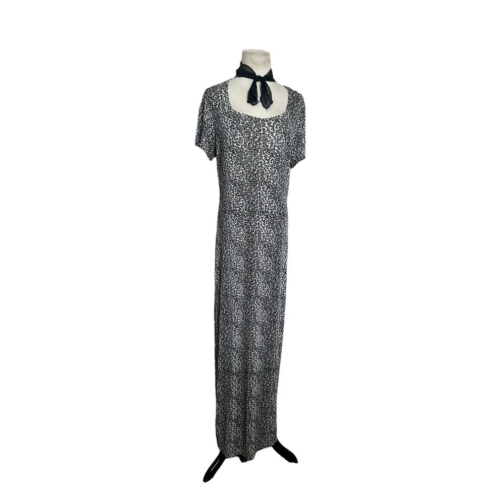 Divine leopard print short sleeves maxi dress size Large